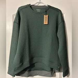 NWT NOBULL: WOMEN'S QUILTED CREW PULLOVER (M) Sage